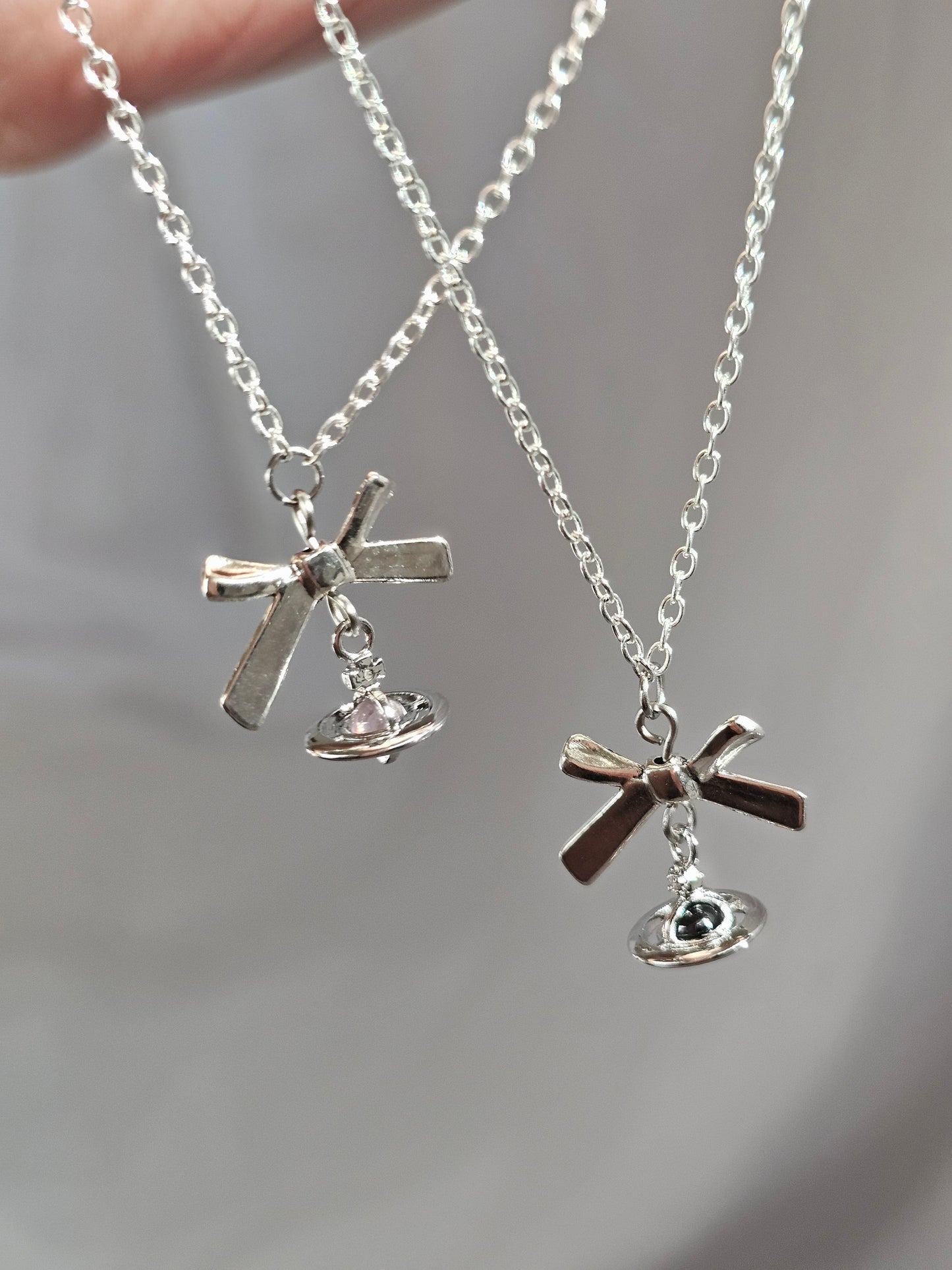 Orbit Bow Mini Necklace