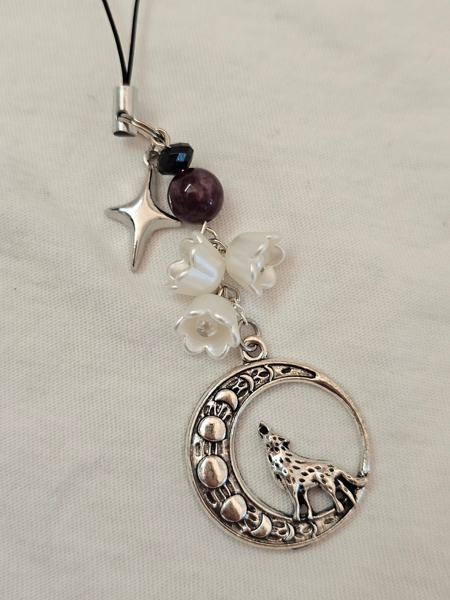 AWOO Phone charm