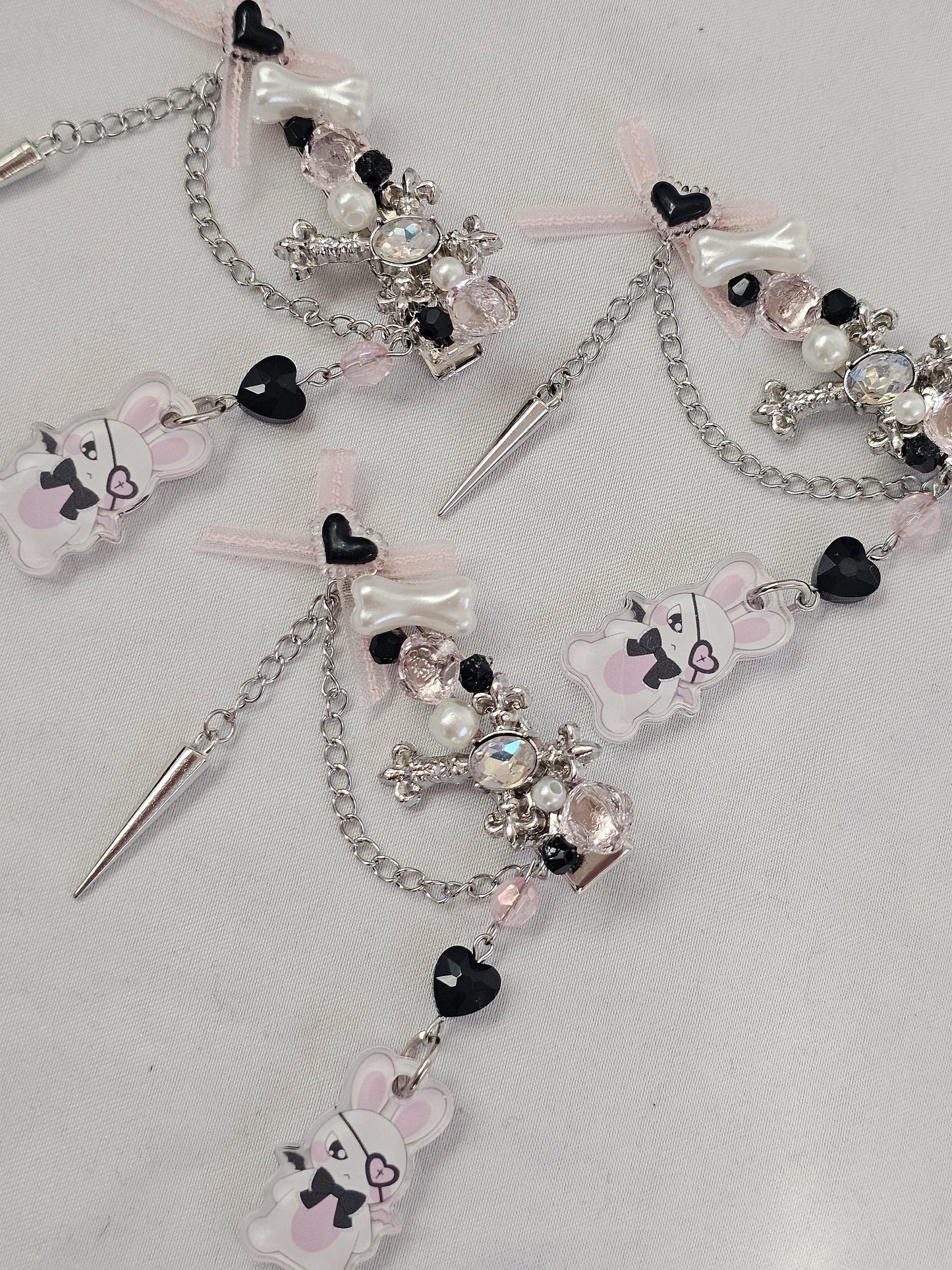 Amon Hairclips