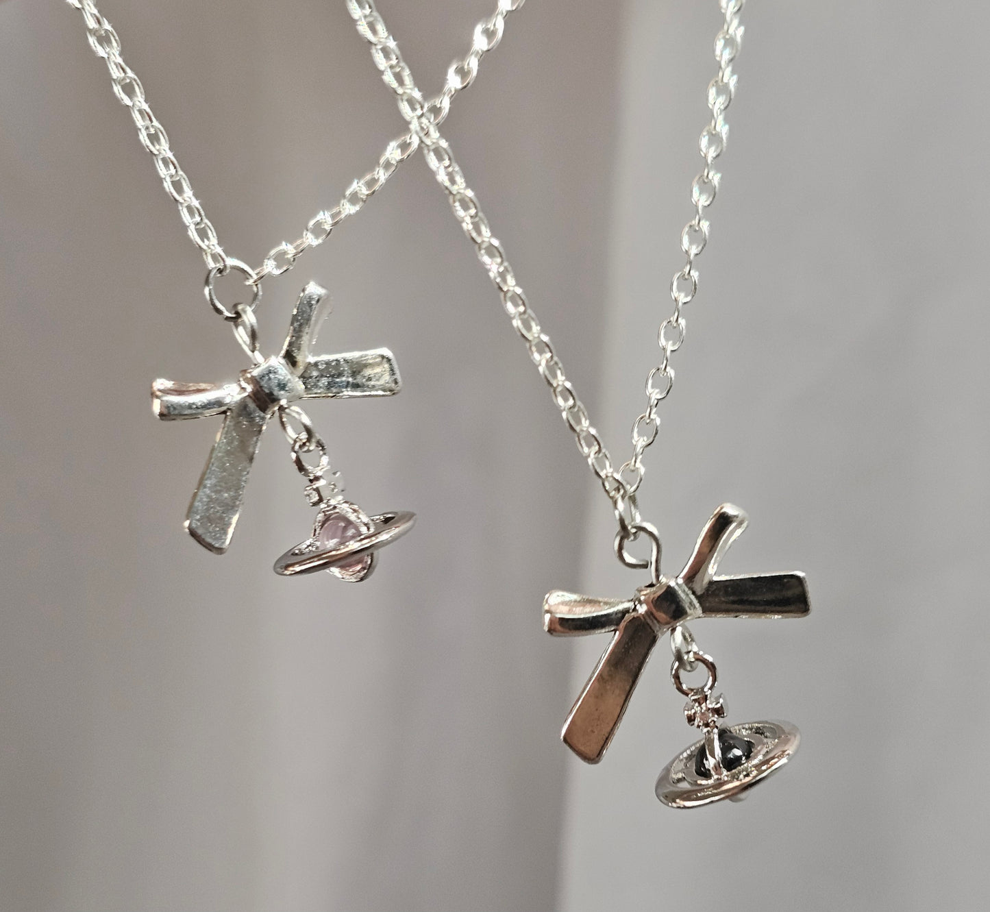 Orbit Bow Mini Necklace
