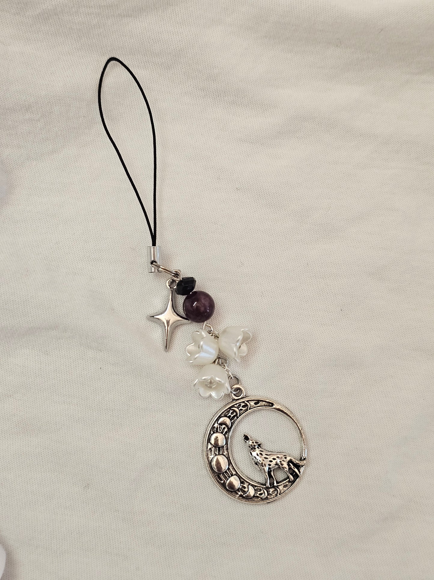 AWOO Phone charm